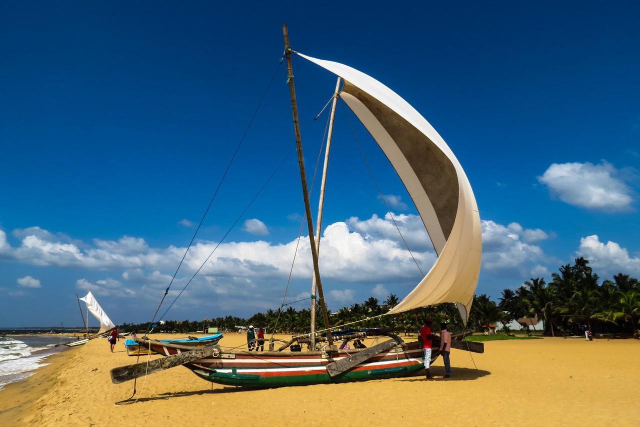 Rainbow Beach Hotel Negombo Extérieur photo